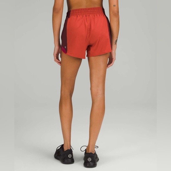C - Lululemon Hotty Hot High-Rise Short 4" *Colour Block
Red Rock - Picture 2 of 7
